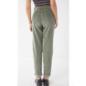 BDG Slouchy High Rise Corduroy Jeans in Green size 31